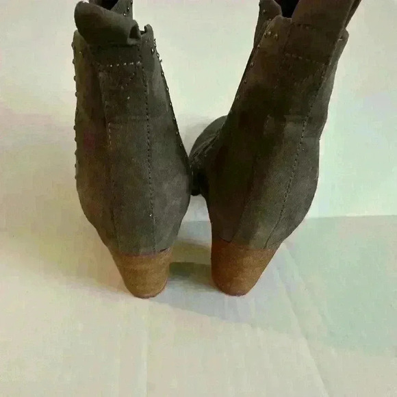 Crown Vintage Brown Embroidered Booties 3” Heel Size 7 - Picture 4 of 9